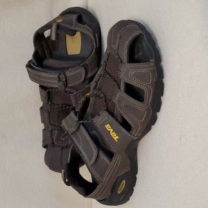 Teva Men's Forbay Sandal Size 10
